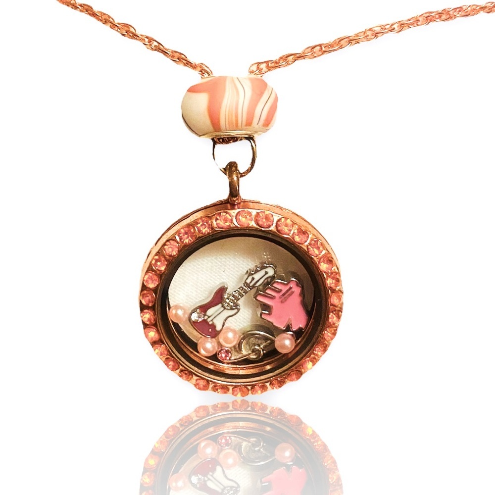 MUSIC boutique charm circle locket pendant necklace + FREE CHARM EXTRAS!